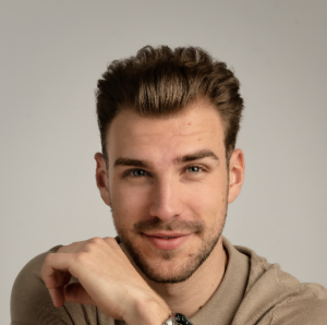 Picture of Andrew Collins